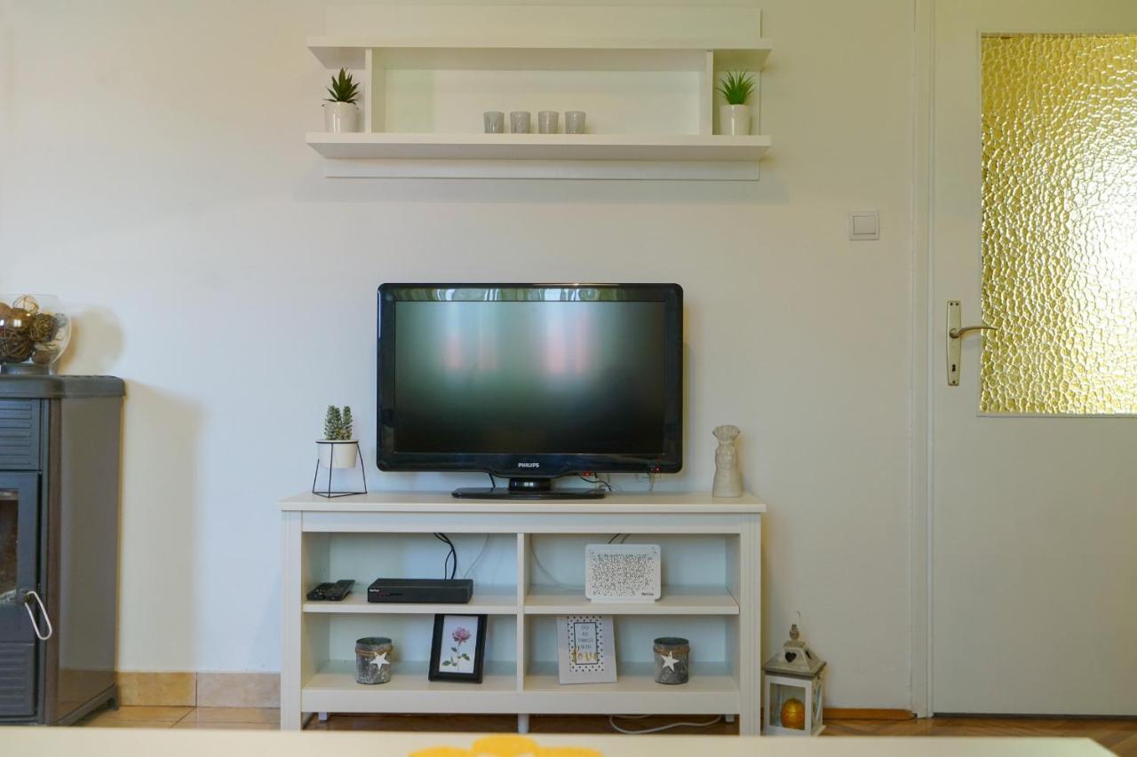 Apartment Jardin With Free Cowered Parking Zadar Extérieur photo